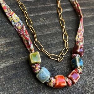 NEW Ceramic Bead & Paisley Printed Cloth Layering Necklace Set